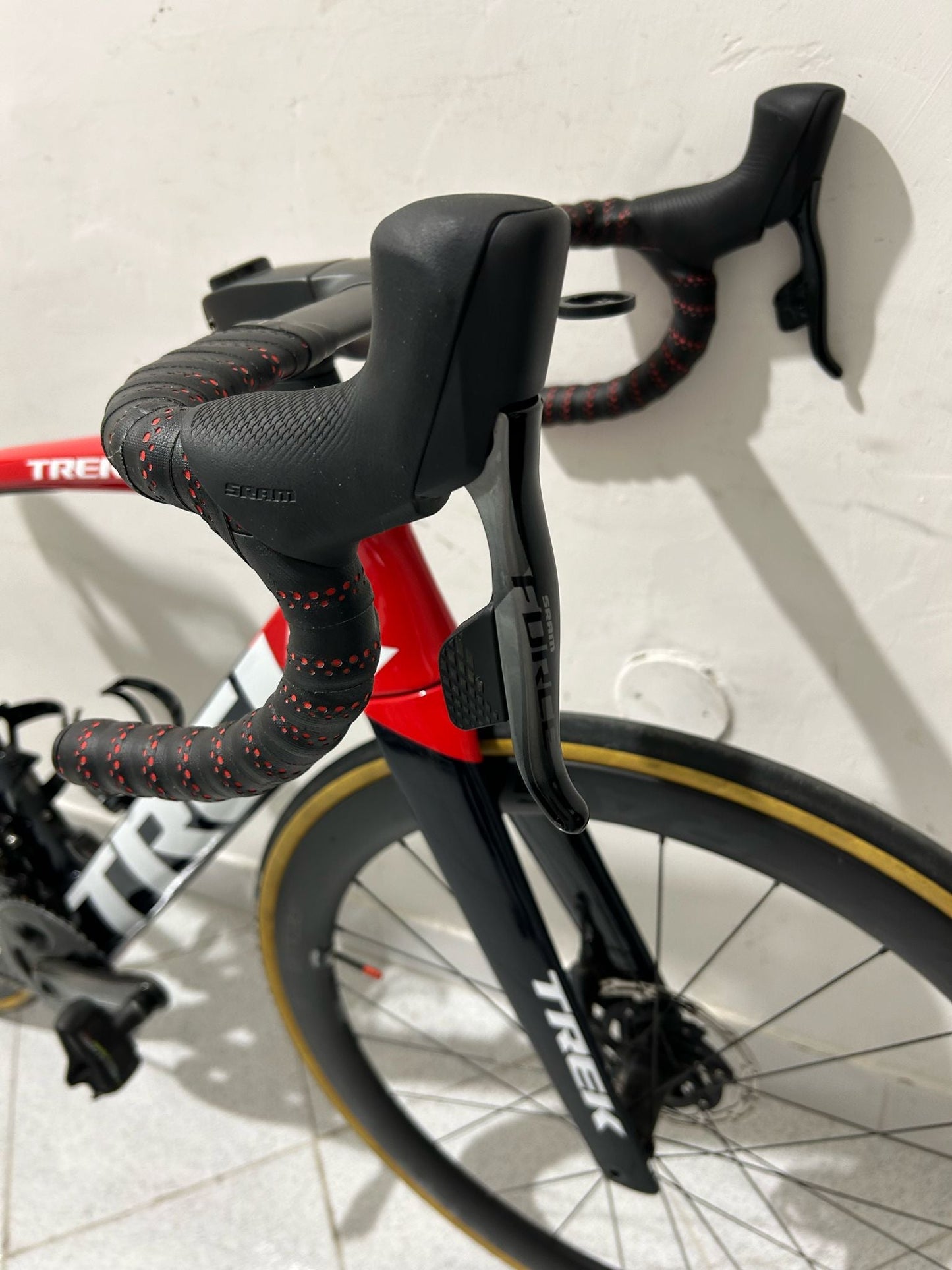 Trek Madone SLR 7 AXS Gen 6 Taille 56 - Occasion